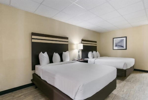 Eisenhower Hotel and Conference Center image 12