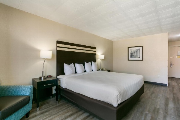 Eisenhower Hotel and Conference Center Main image